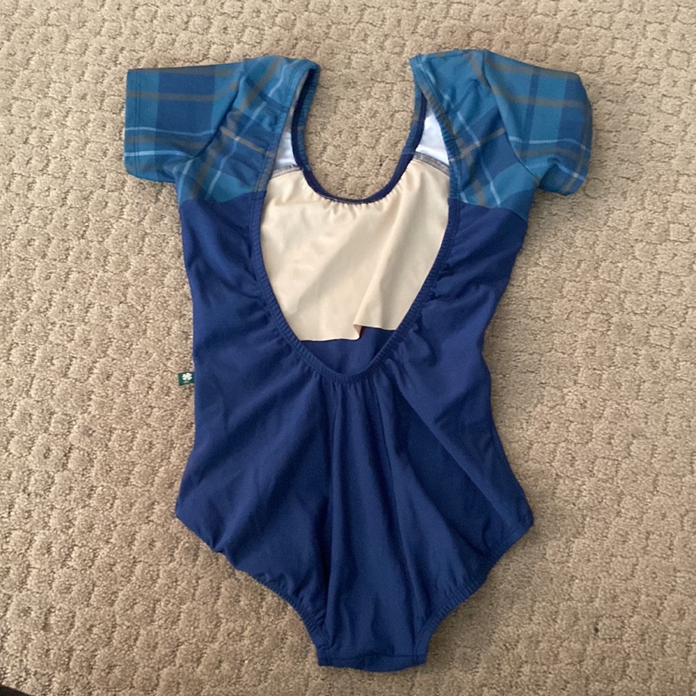 Luckyleo Size Medium - image 2